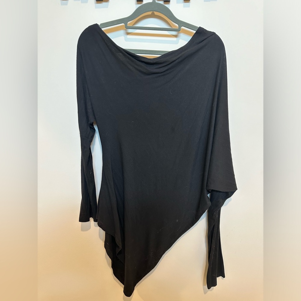 Arden B asymmetrical long sleeved top - size L - like new